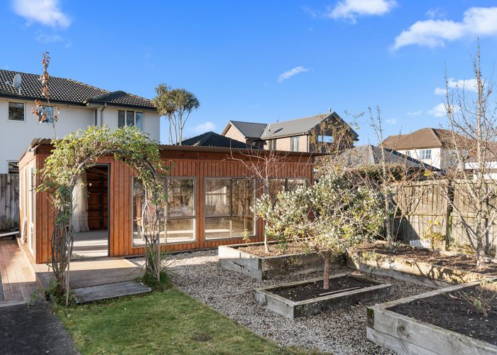  at 424 Memorial Avenue, Burnside, Christchurch City, Canterbury