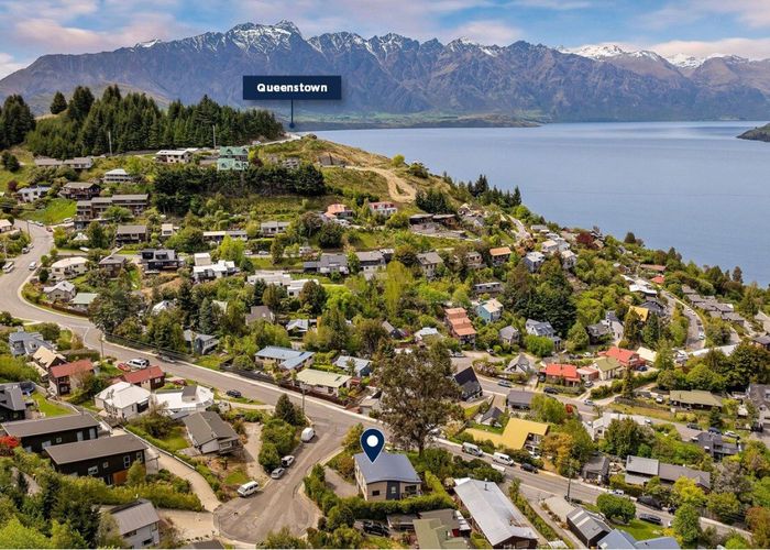  at 2B O'learys Paddock, Fernhill, Queenstown-Lakes, Otago