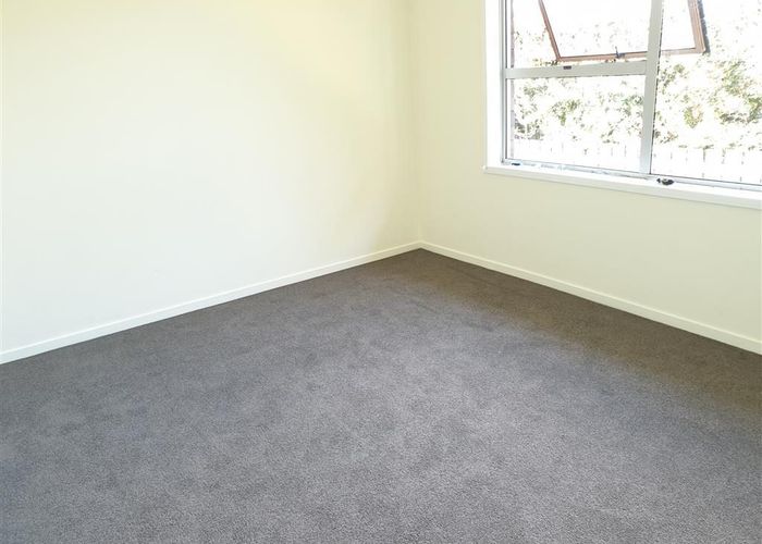  at 2/191 Bayswater Avenue, Belmont, Auckland