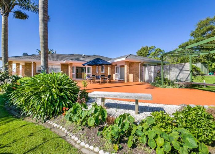 at 133 Simpson Road, Ranui, Auckland