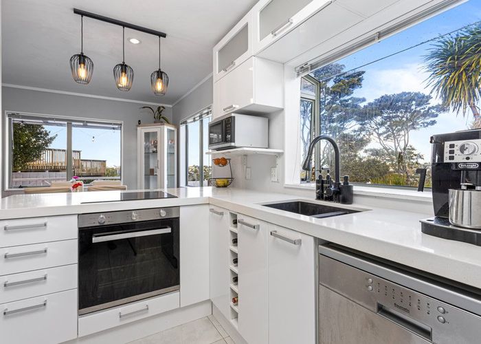  at 3/102A Manuka Road, Bayview, North Shore City, Auckland