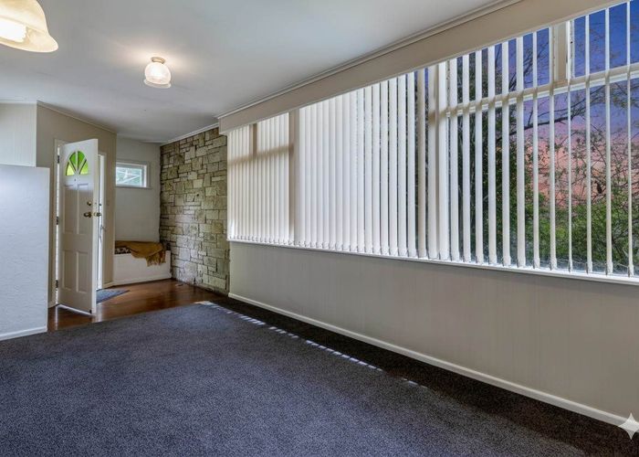  at 15 Fairmount Road, Titirangi, Waitakere City, Auckland