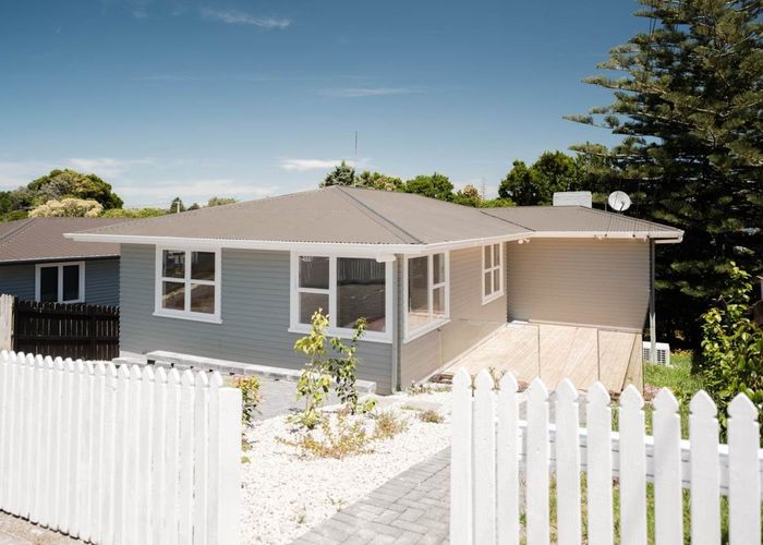  at 38 Mary Dreaver Street, New Windsor, Auckland