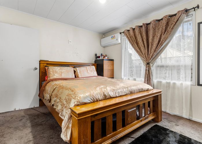  at 2/9 Heathberry Close, Papatoetoe, Manukau City, Auckland
