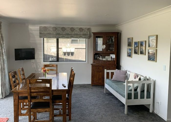  at 21B Chestnut Close, Kelvin Grove, Palmerston North