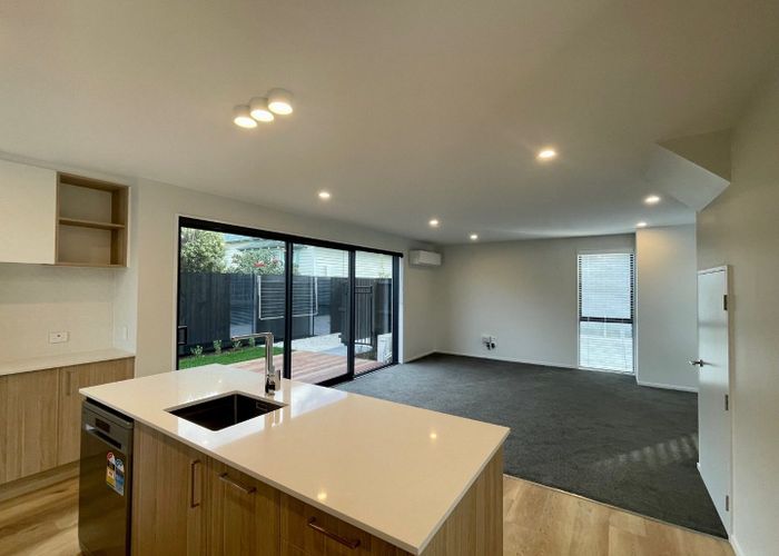  at 1/136  Simeon Street, Spreydon, Christchurch City, Canterbury