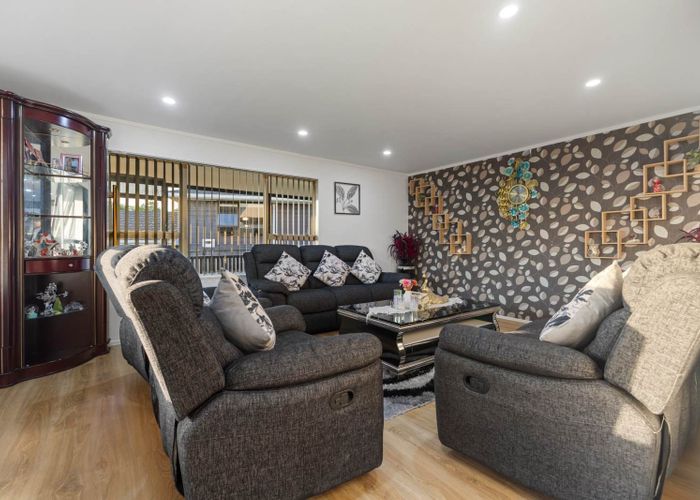 at 25 Brylee Drive, Conifer Grove, Takanini