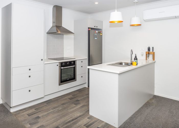  at 2/16 Rothwell Street, Dinsdale, Hamilton