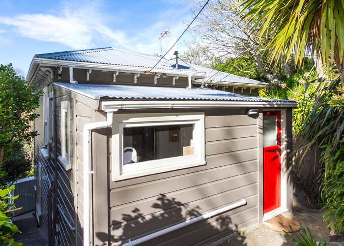 Free property data for 32 Northland Road, Northland, Wellington homes