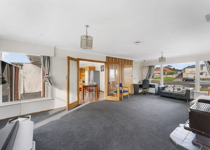  at 4247 Great North Road, Glendene, Waitakere City, Auckland