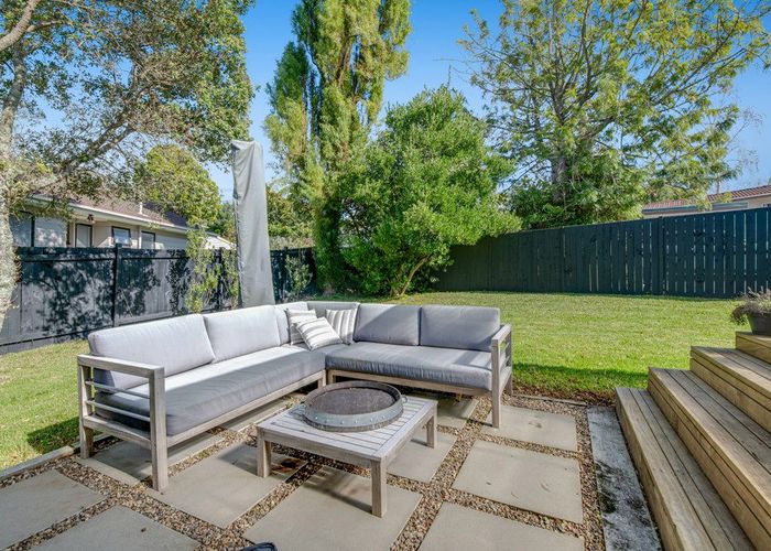  at 20 Spargo Road, Massey, Auckland