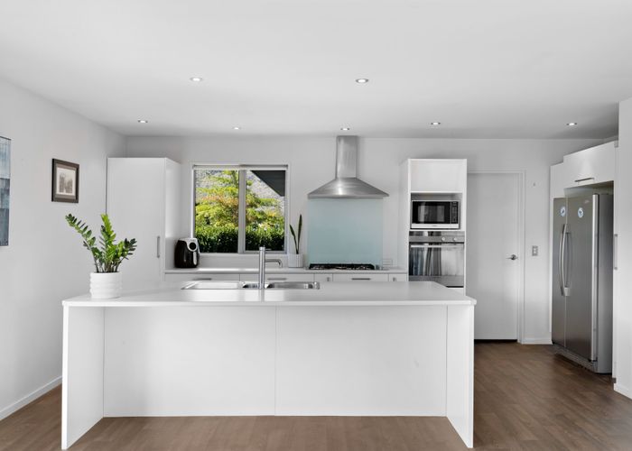  at 5 Nerin Square, Lake Hayes, Queenstown