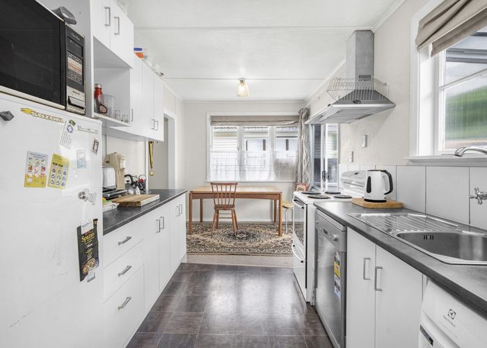  at 200 Waddington Drive, Naenae, Lower Hutt, Wellington