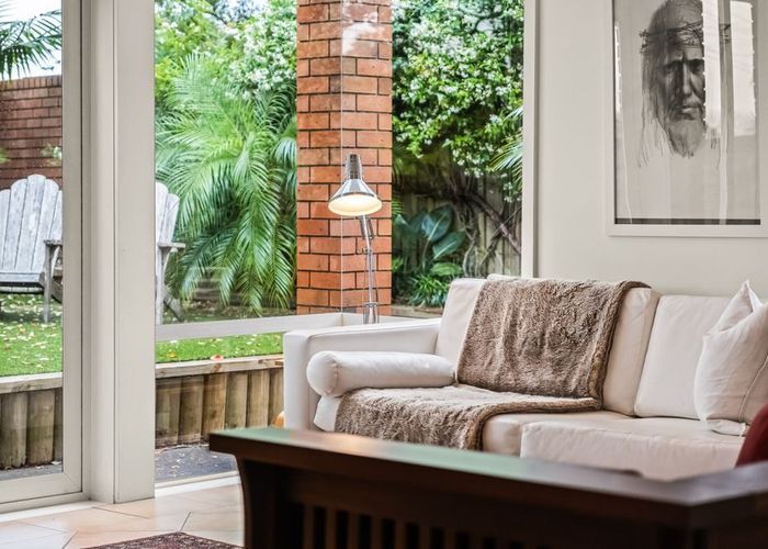  at 24 Wright Road, Point Chevalier, Auckland