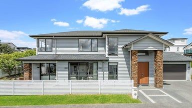  at 10 Pennant Street, Long Bay, Auckland