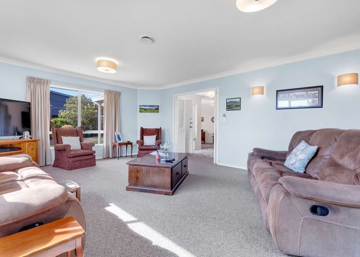  at 33 Carter Drive, Pomare, Rotorua
