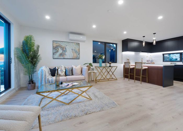  at 8B Hadfield Street, Beach Haven, North Shore City, Auckland