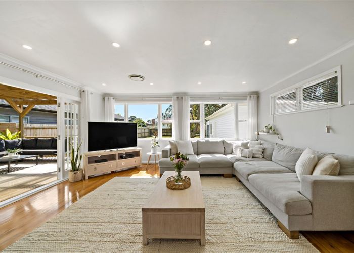  at 15 Waione Avenue, Te Atatu Peninsula, Auckland