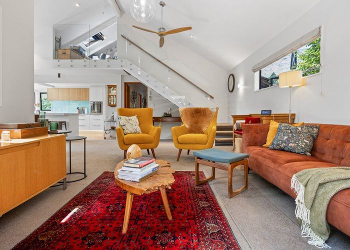  at 84 Flinders Road, Heathcote Valley, Christchurch
