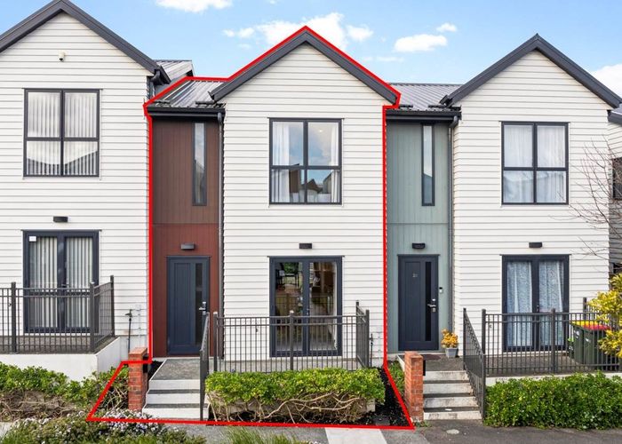  at 18 Mahalo Avenue, Wiri, Auckland