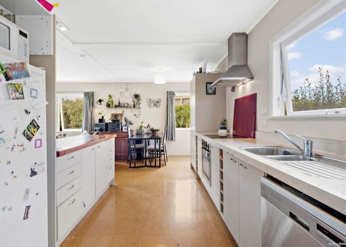  at 39 Kaiwaka Road, Waiuku, Waiuku