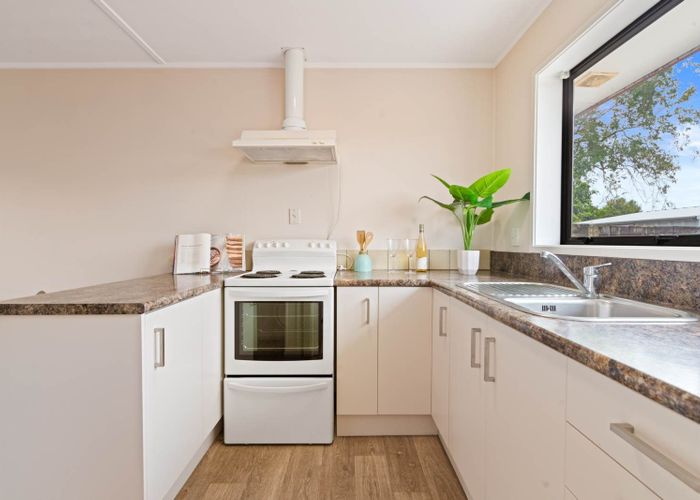  at 2/19 Latham Avenue, Pakuranga, Manukau City, Auckland