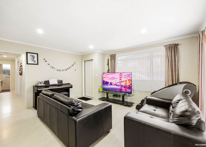  at 5 Serenity Place, Otara, Auckland