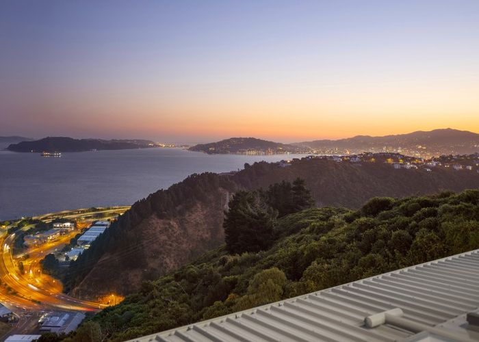  at 35 Grumman Lane, Newlands, Wellington