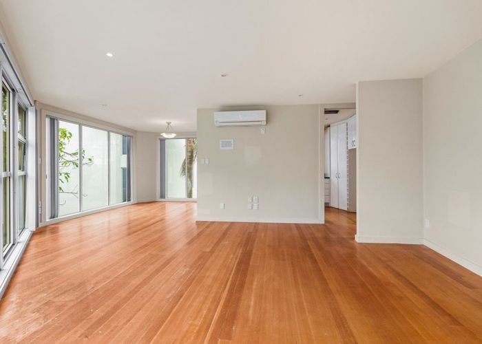  at 3/8 Sarsfield Street, Herne Bay, Auckland City, Auckland