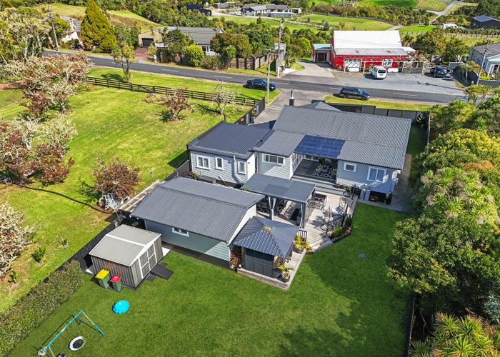  at 84 Shaw Road, Oratia, Waitakere City, Auckland