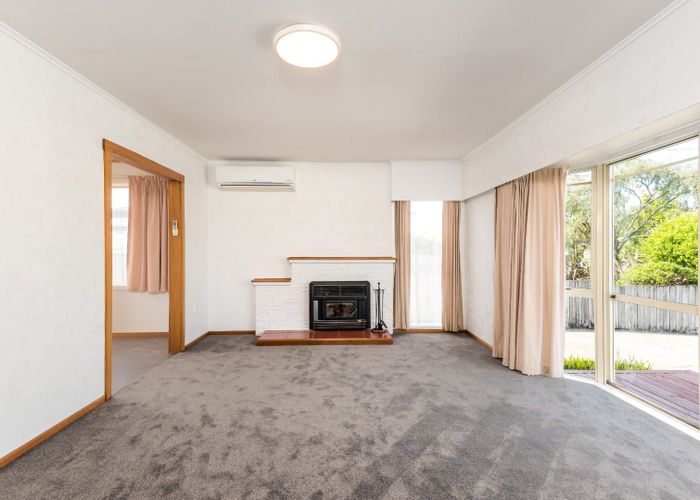  at 24 Dalesford Street, Silverdale, Hamilton, Waikato
