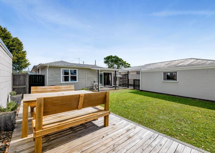  at 9 Manu Crescent, Upper Vogeltown, New Plymouth