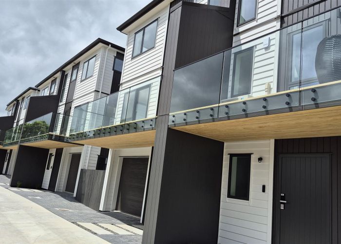  at 7 Woolfield Road, Papatoetoe, Manukau City, Auckland