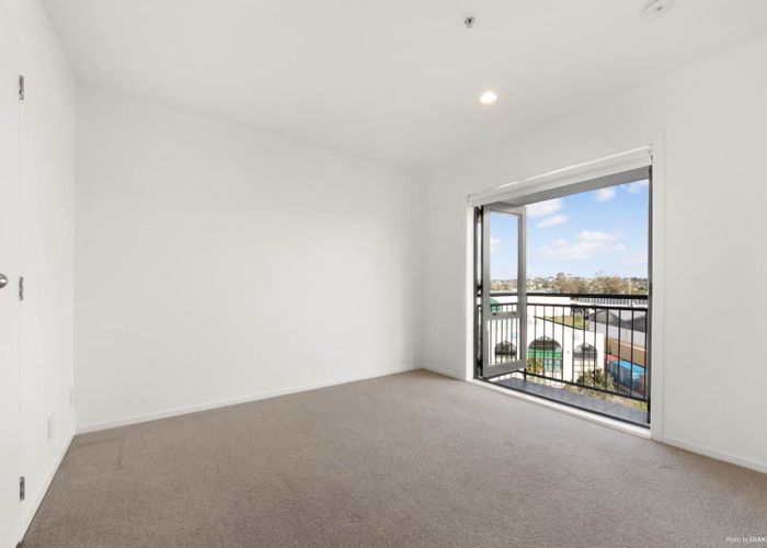  at 5H/10 Crown Lynn Place, New Lynn, Auckland