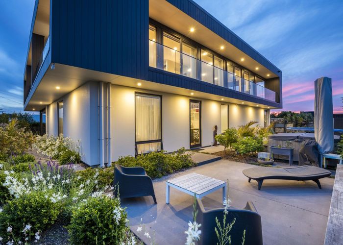  at 8 Kowhai Street, Strandon, New Plymouth, Taranaki