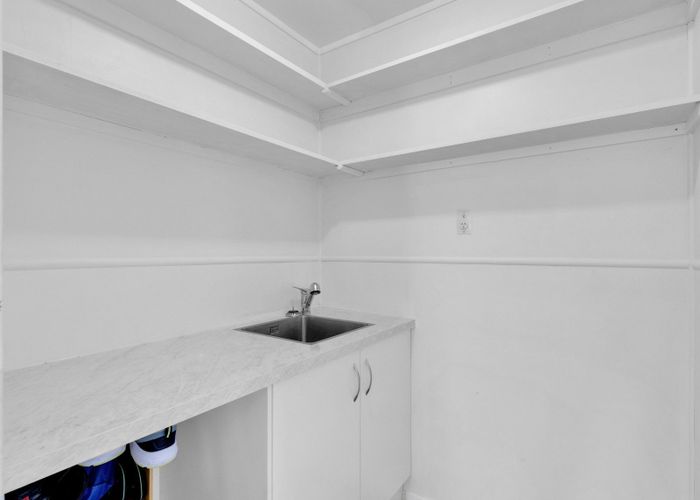 at 6 Camden Place, Pukete, Hamilton, Waikato
