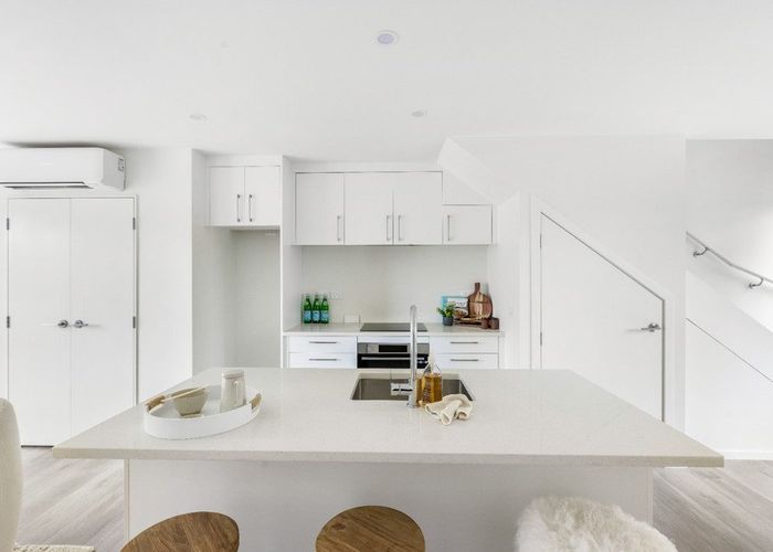  at 34 Ara Mara Hua, Henderson, Waitakere City, Auckland