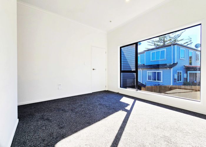  at 2/23 Melton Road, Mount Wellington, Auckland City, Auckland