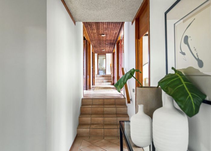  at 4 Terrylyn Drive, Hillcrest, North Shore City, Auckland