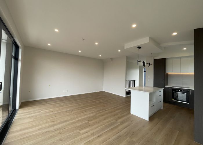  at 44 Montgomery Avenue, Belmont, Auckland