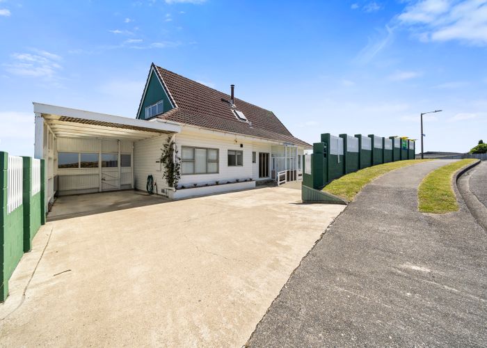  at 46 Eskdale Road, Papakowhai, Porirua