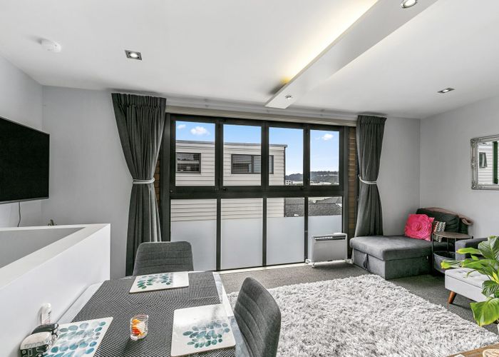  at 11/45 Childers Terrace, Kilbirnie, Wellington