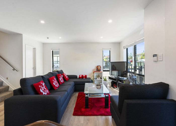  at 88 Sylvan Crescent, Te Atatu South, Waitakere City, Auckland