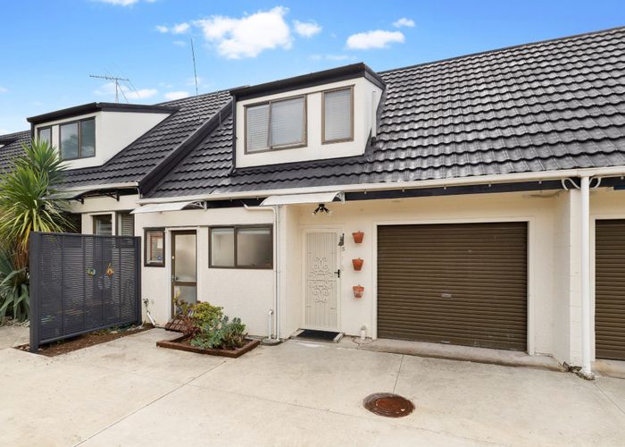 For sale 5/5 Koromiko Street, New Lynn, Waitakere City, Auckland