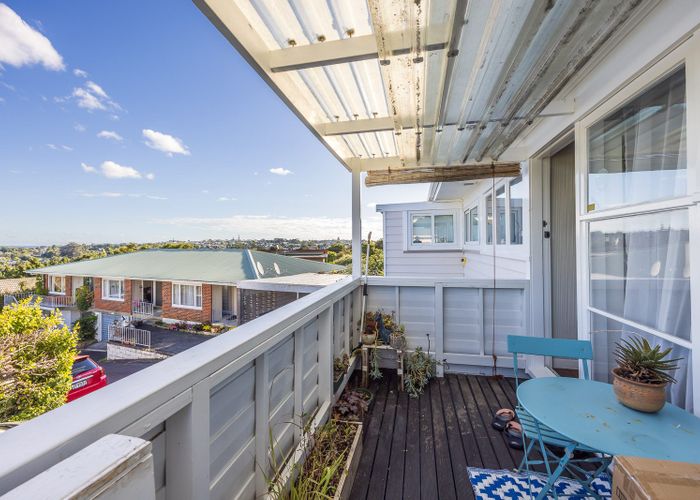  at 3/7 Lydia Avenue, Northcote, Auckland