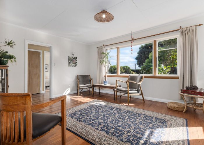  at 166 Wellington Road, Paekakariki