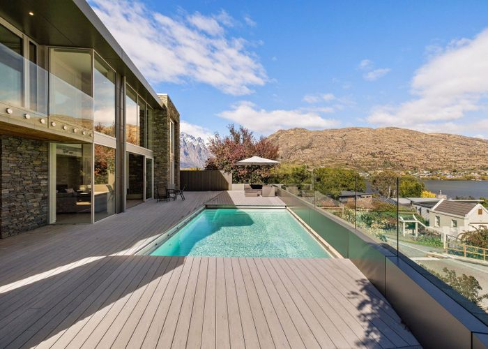  at 9 Stewart Street, Town Centre, Queenstown-Lakes, Otago