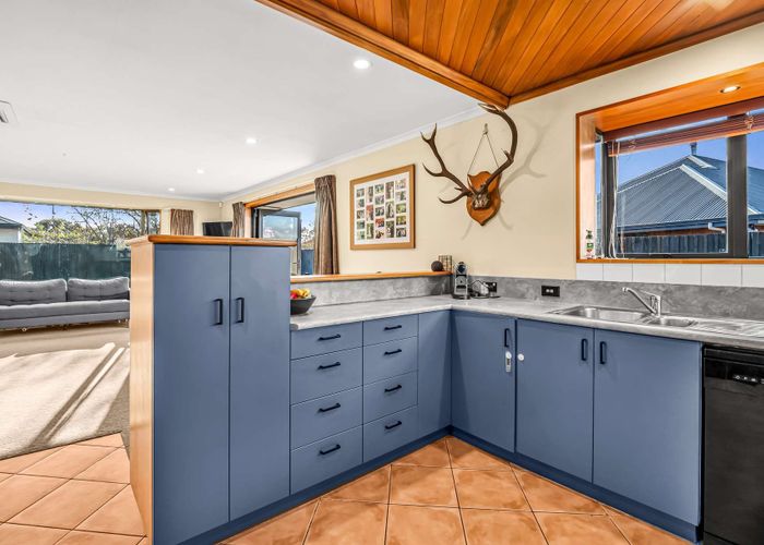  at 2 Hight Place, Tinwald, Ashburton, Canterbury