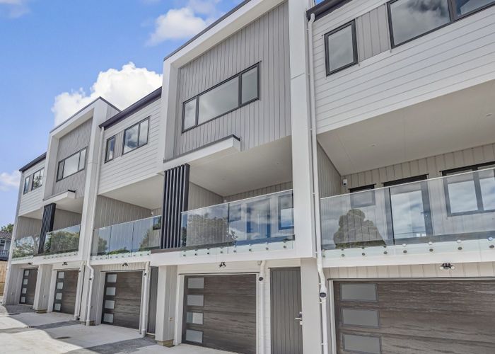  at 14/345  Pakuranga Road, Pakuranga Heights, Manukau City, Auckland