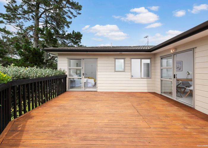  at 29 Quincey Place, Massey, Auckland